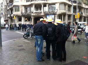 Enigma iPad de Exploramás en Barcelona. enigma ipad barcelona gaudi exploramas